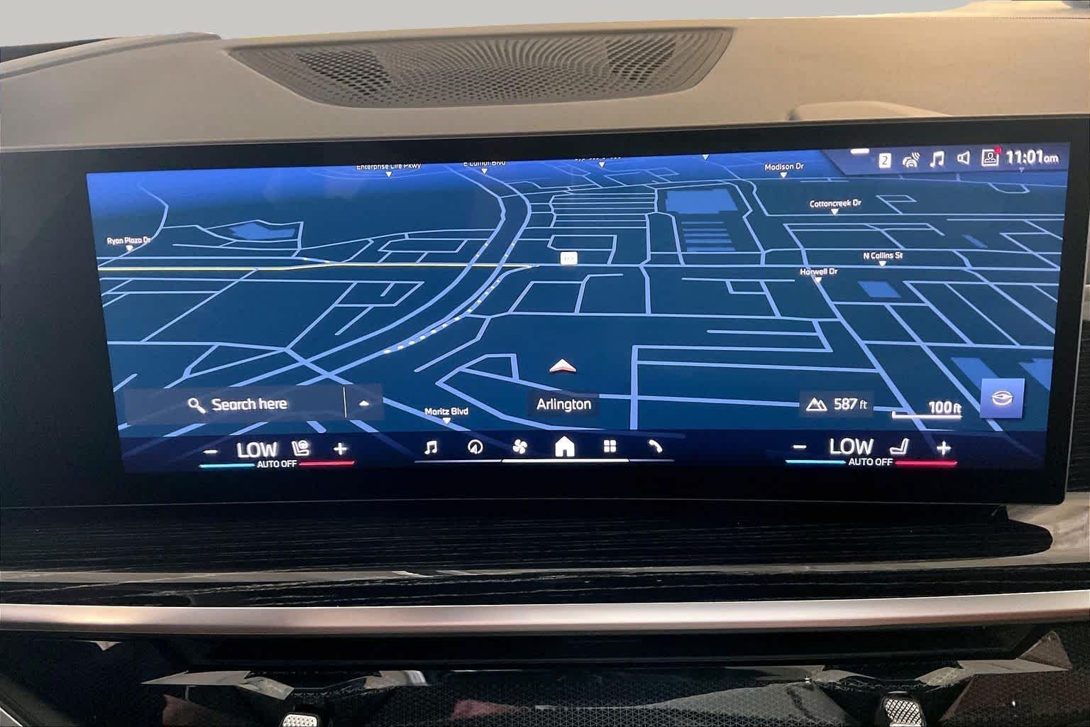 New 2027 Dravit Grey Metallic BMW xDrive40i image 6