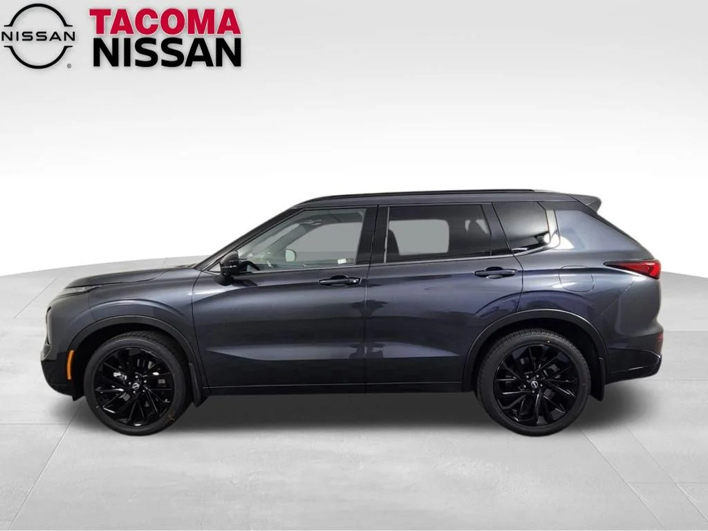 New 2026 Gray Nissan Platinum image 2