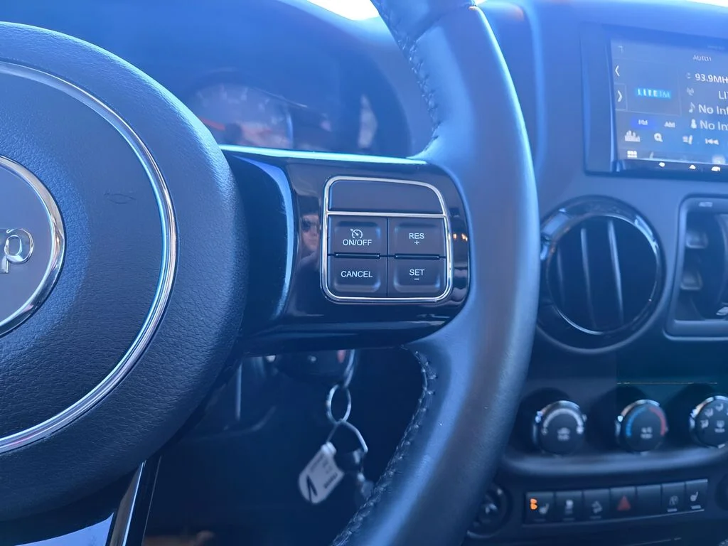 Used 2016 Gray Jeep Unlimited Sahara image 25
