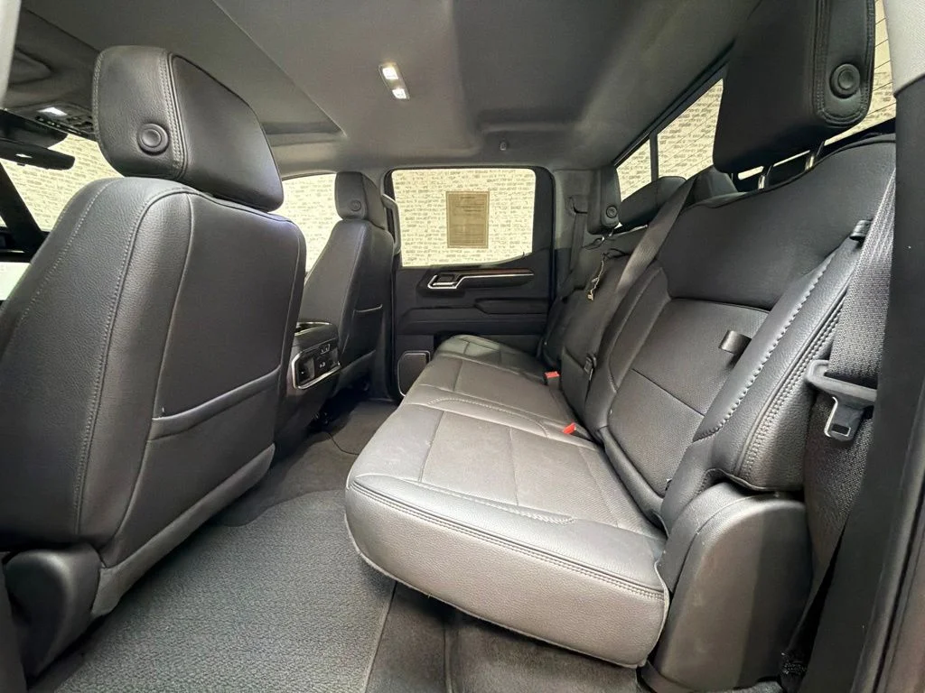 Used 2025 Sterling Metallic GMC Denali image 13