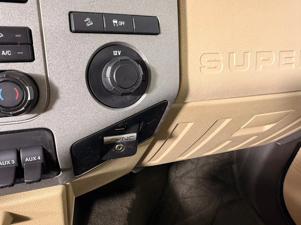 Used 2016 Brown Ford XLT image 24