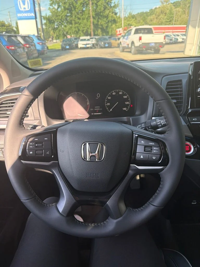 2026 Honda Odyssey Touring - Photo 16