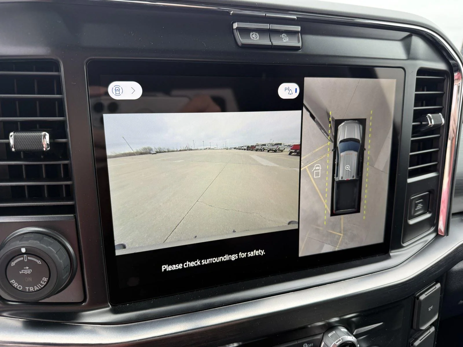 New 2026 Carbonized Gray Metallic Ford F-250® Lariat® image 24