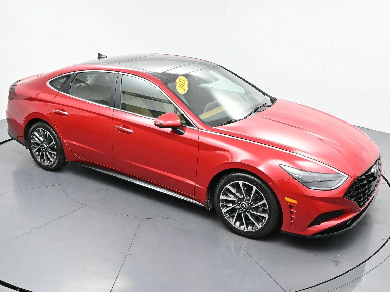 Used 2021 Calypso Red Hyundai Limited image 43