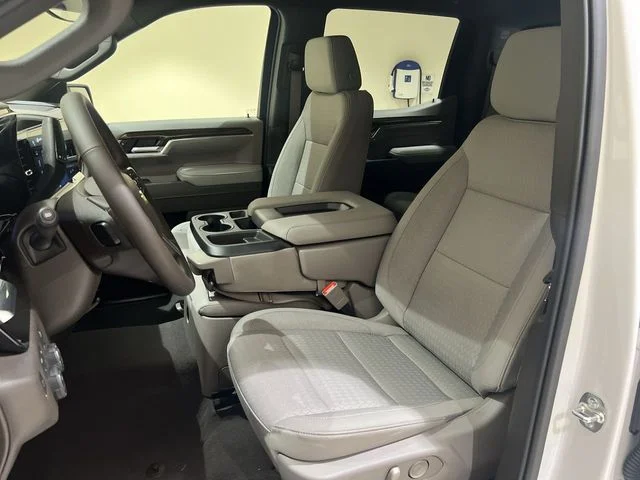 New 2026 White Chevrolet LT image 18