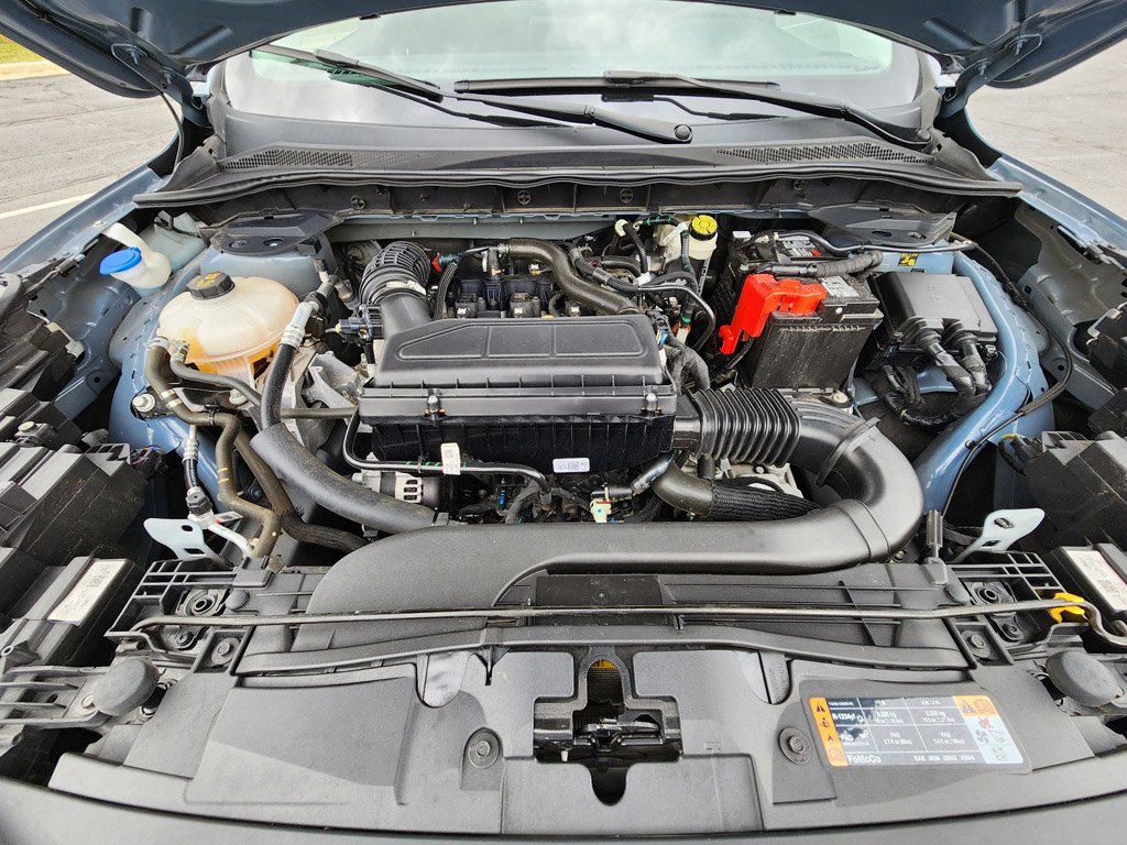 Used 2023 Vapor Blue Metallic Ford Active image 10
