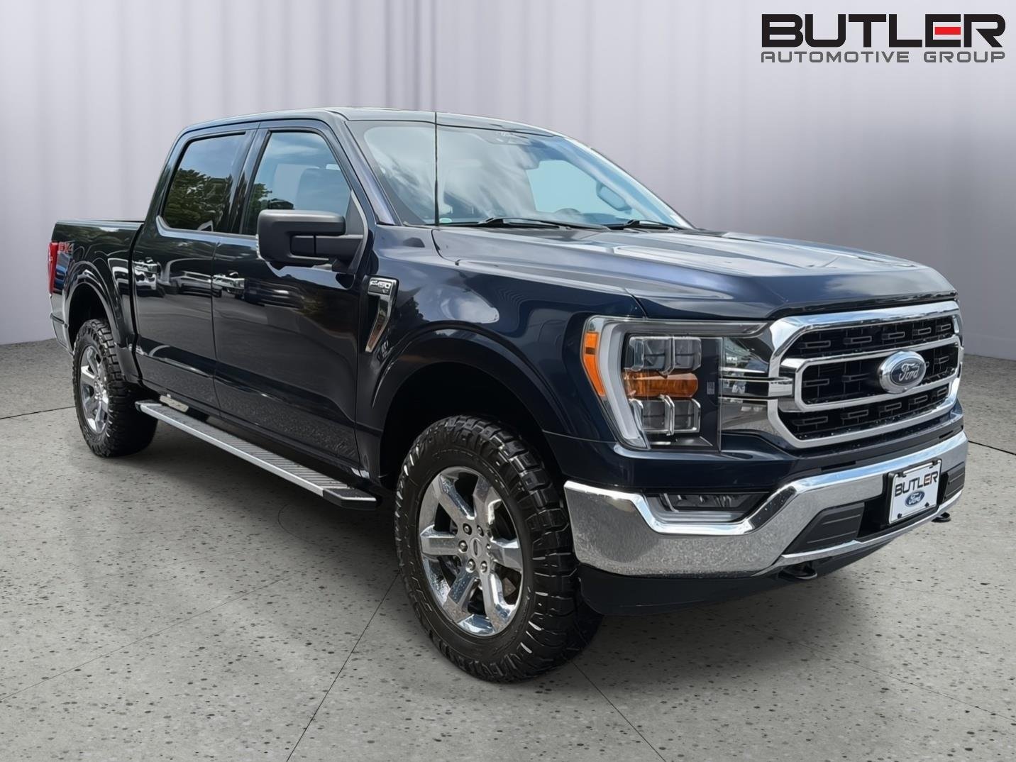 Used 2022 Antimatter Blue Ford XLT image 8