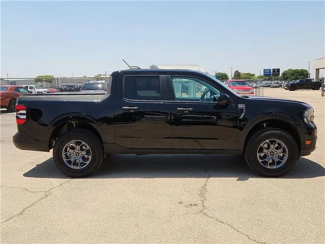 Used 2025 Black Ford XLT All-Wheel Drive SuperCrew 4.5 ft. box 121.1 in image 5