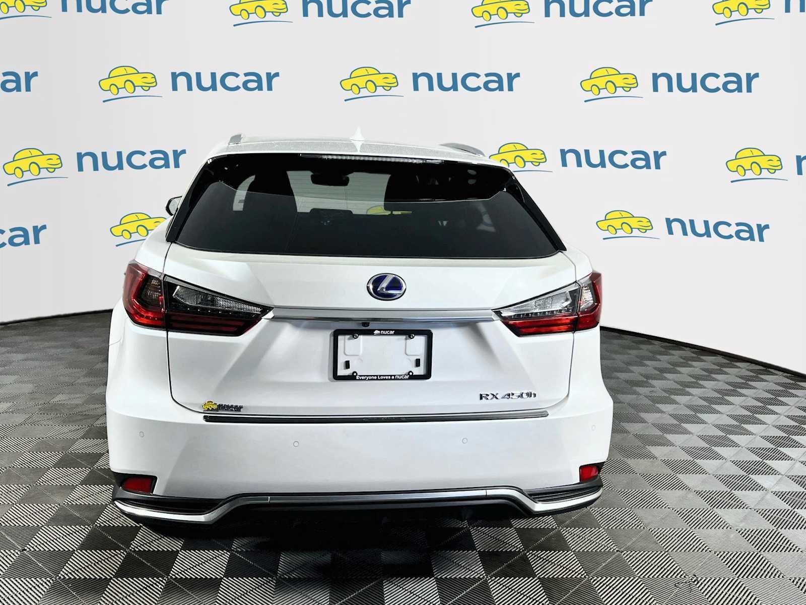 Used 2022 Eminent White Pearl Lexus  image 6