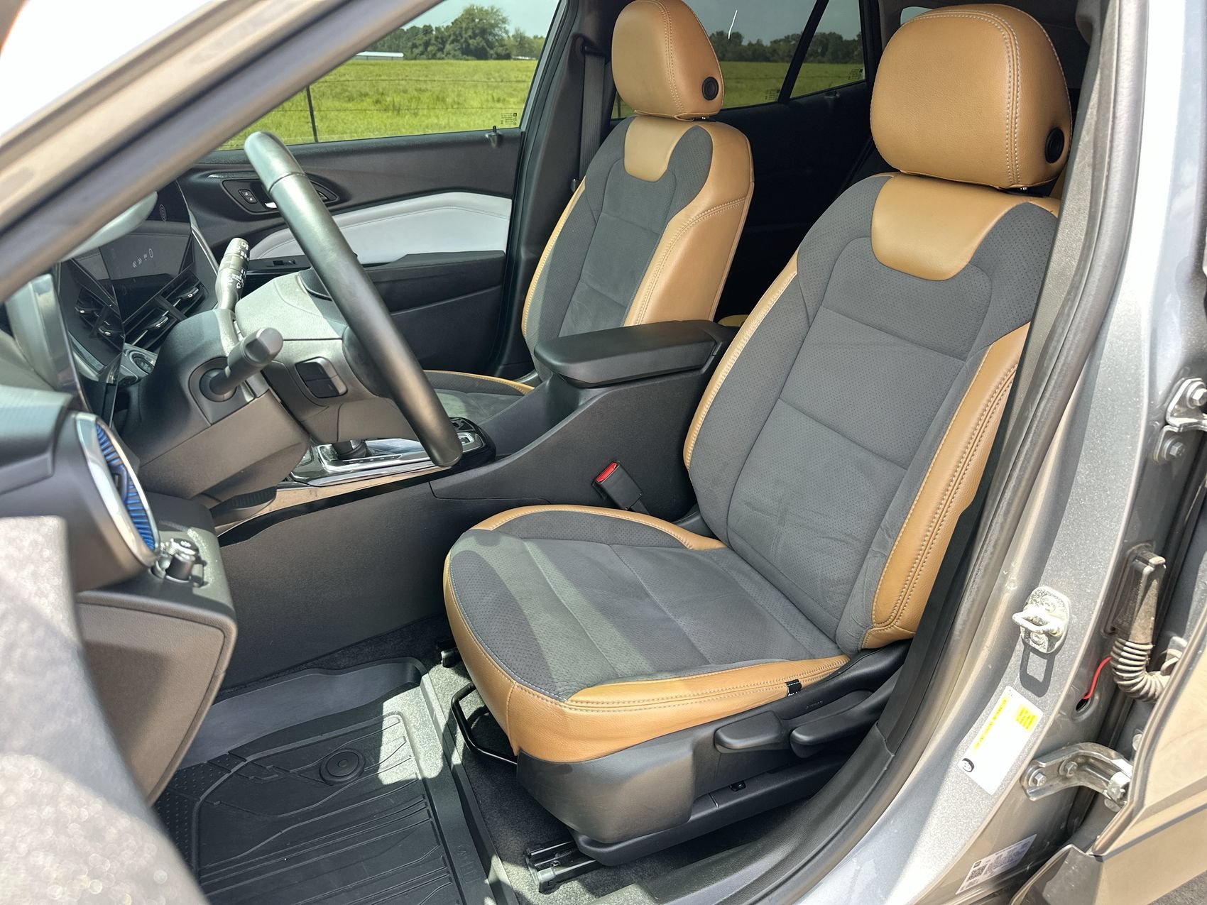 Used 2024 Sterling Gray Metallic Chevrolet LT image 11