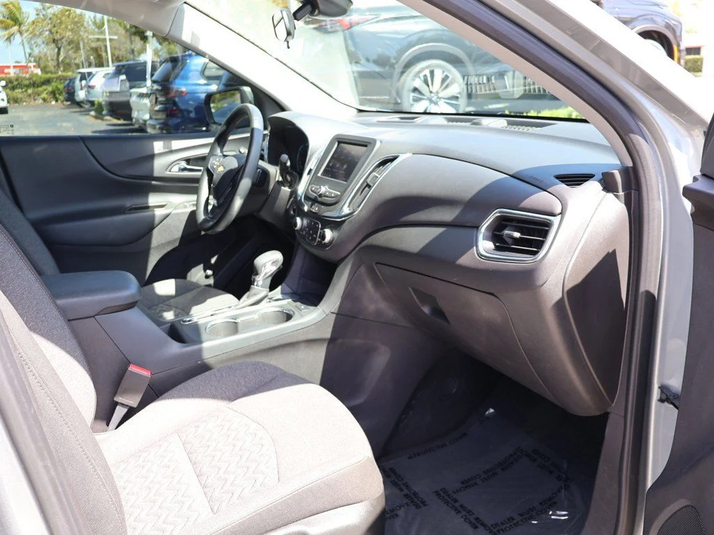 Used 2024 Gray Chevrolet LT image 27