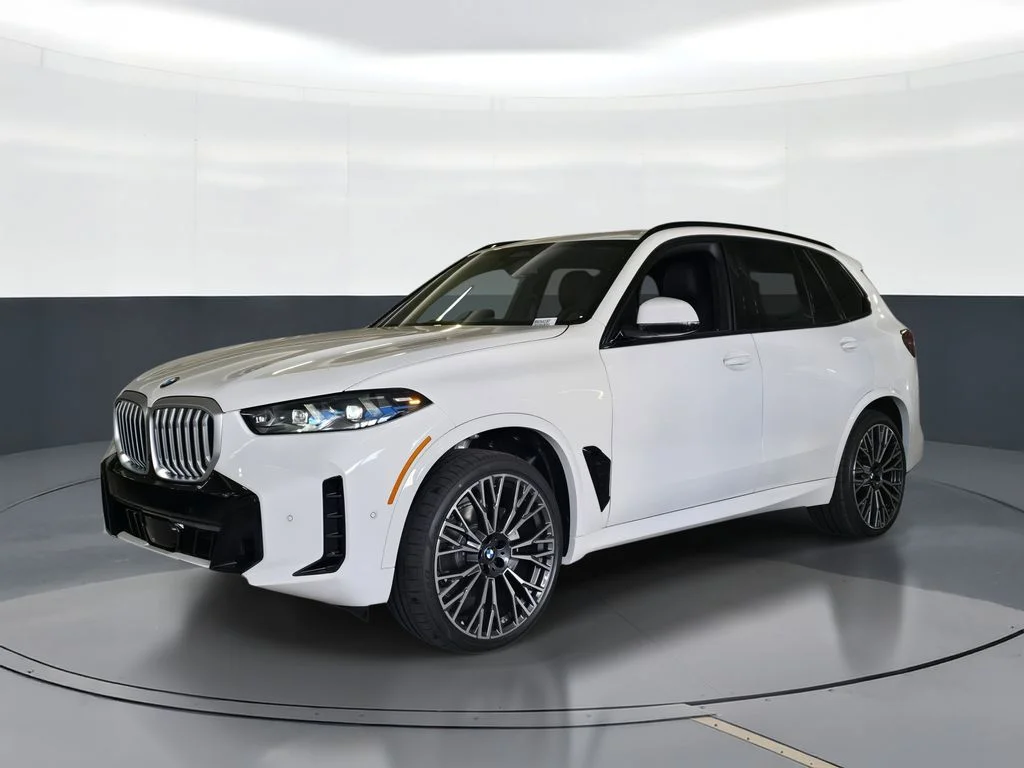 Used 2026 White BMW sDrive40i image 1