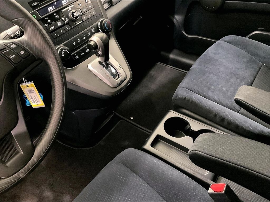 Used 2011 Gray Honda SE image 19