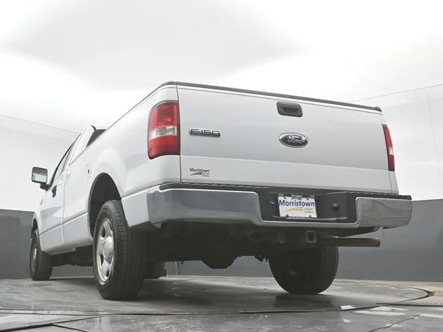 Used 2007 White Ford  image 42
