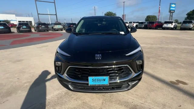 Used 2025 Ebony Twilight Metallic Buick Preferred image 3