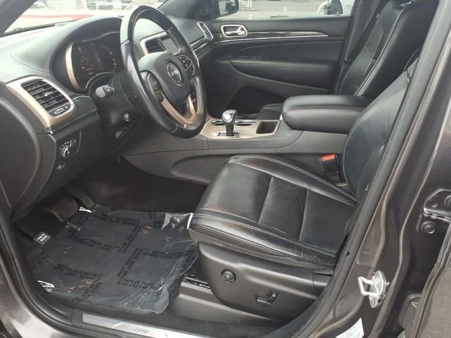 Used 2015 Gray Jeep Overland image 13