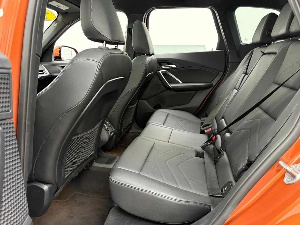 Used 2023 Utah Orange Metallic BMW xDrive28i image 41