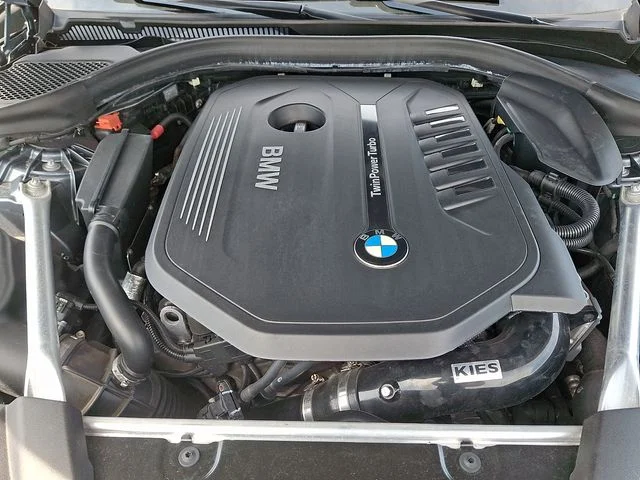 Used 2019 Blue BMW 540i xDrive image 29