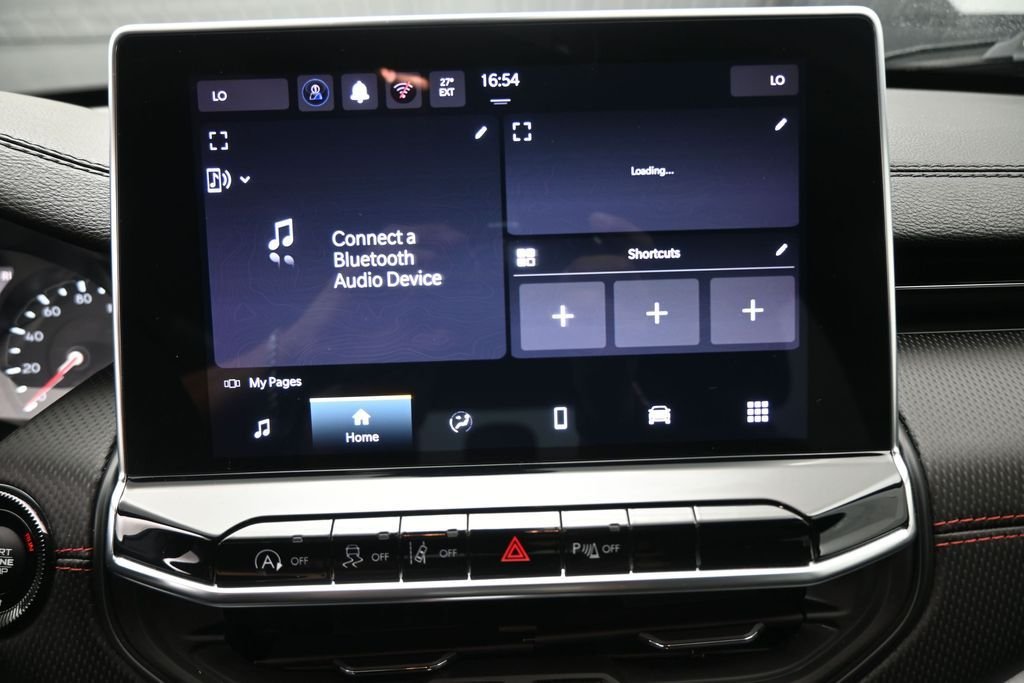 Used 2024 White Jeep Trailhawk image 3