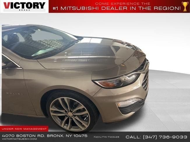 Used 2022 Gray Chevrolet LT image 9