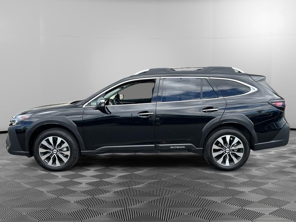 Used 2023 Crystal Black Silica Subaru Touring XT image 7