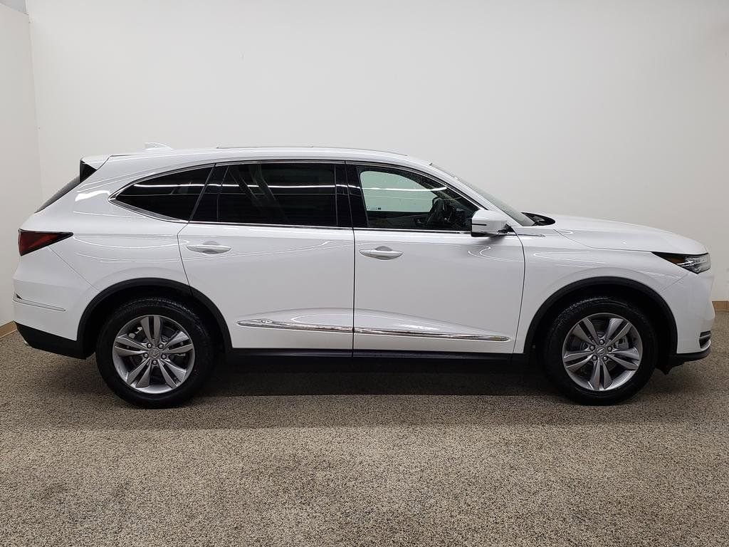 Used 2026 Solar Silver Metallic Acura Base image 2