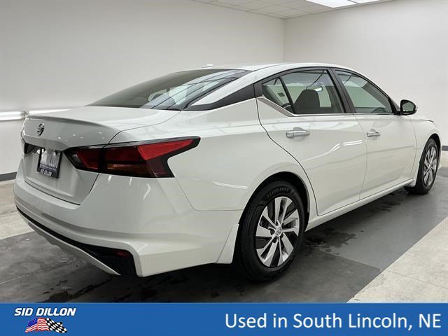 Used 2020 Glacier White Nissan 2.5 S image 6