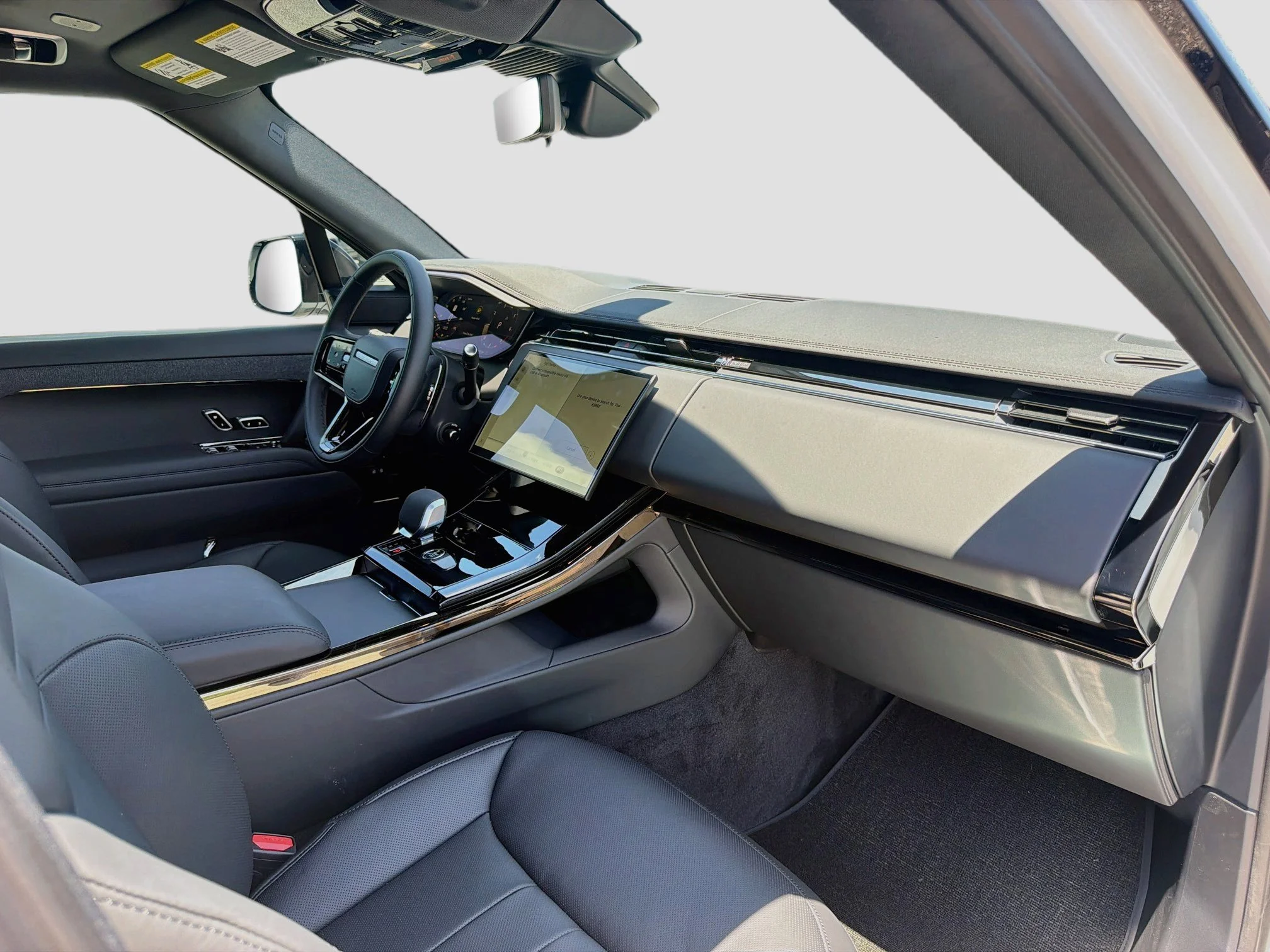 New 2026 Fuji White Land Rover Dynamic SE image 15