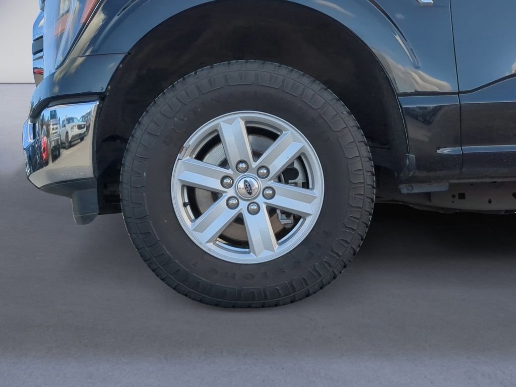 Used 2023 Black Ford XLT image 11