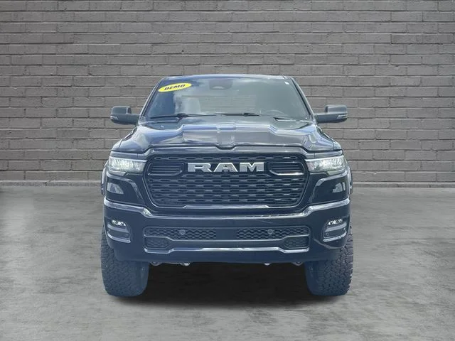 New 2025 Diamond Black Crystal Pearl-Coat Exterior Paint RAM Big Horn/Lone Star image 8