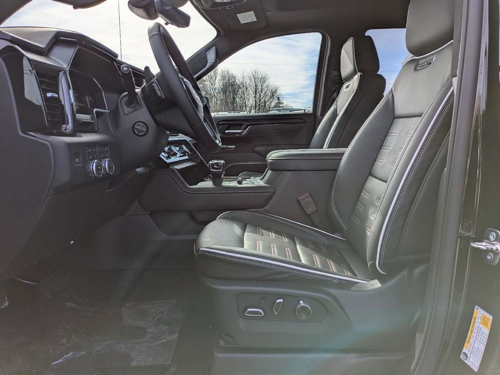2026 GMC Sierra 1500 AT4X - Photo 12