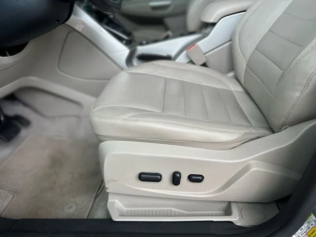 Used 2014 White Ford SEL image 13