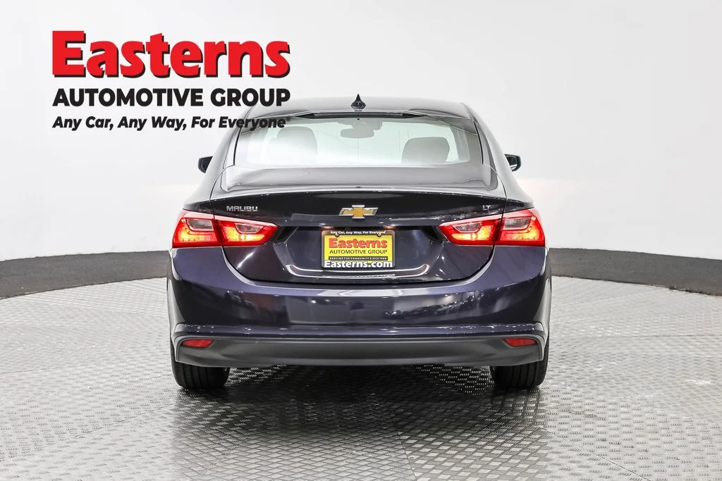 Used 2023 Gray Chevrolet LT image 6
