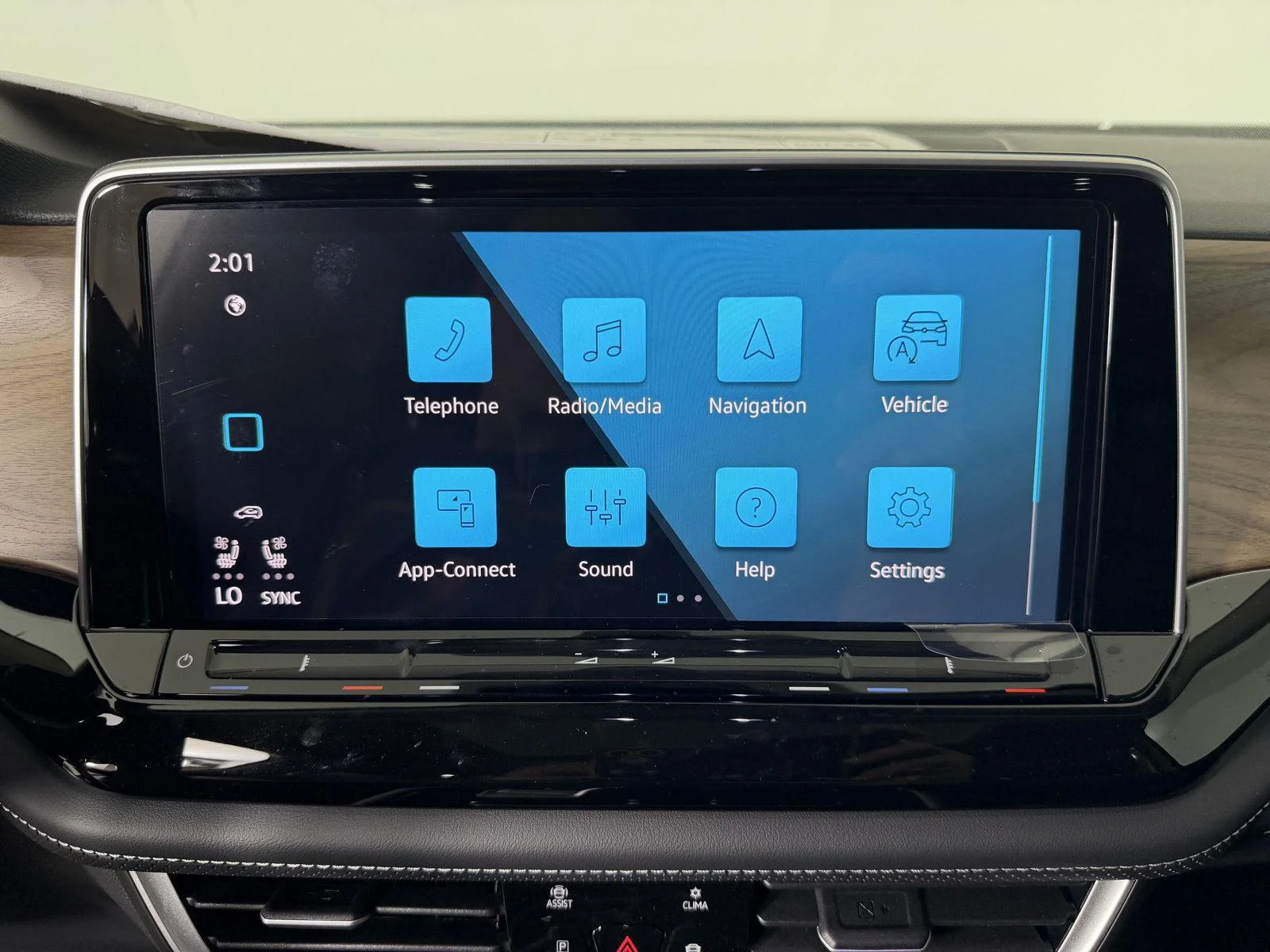 New 2026 Deep Black Pearl Volkswagen 2.0T SE w/Technology image 29