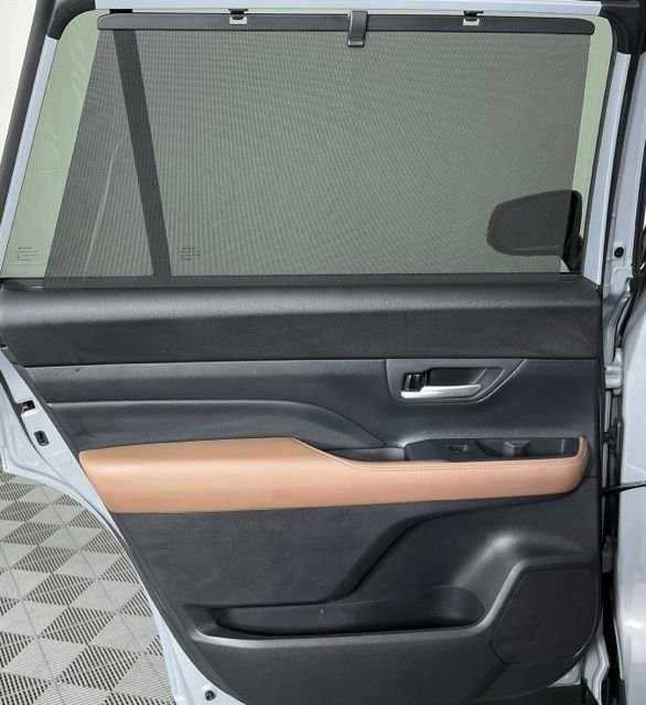 Used 2026 Silver Toyota MAX Platinum image 20