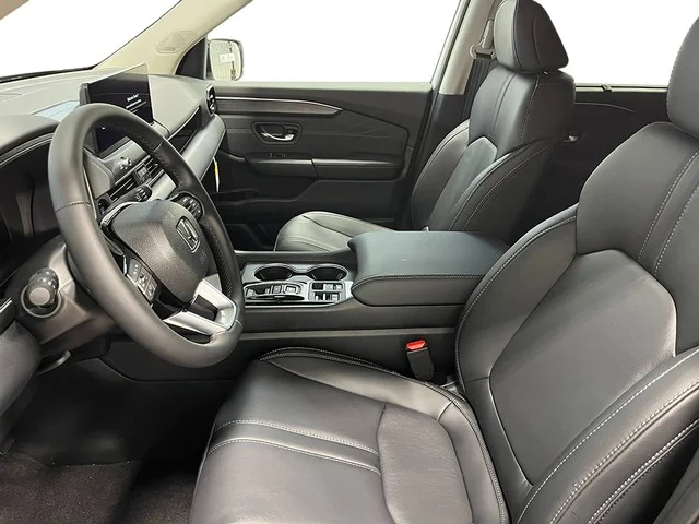 New 2026 Platinum White Pearl Honda Touring Blackout image 3