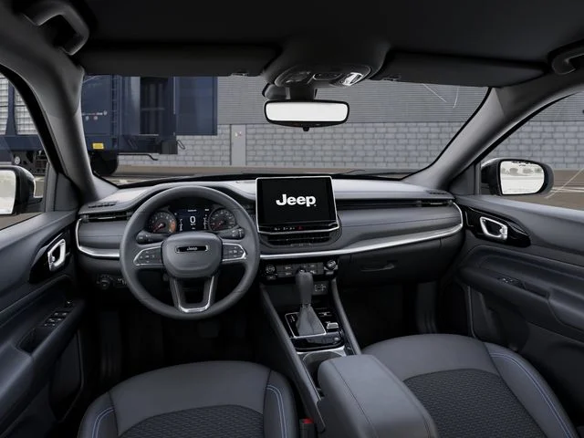 New 2026 Silver Zynith Metallic Clear-Coat Exterior Paint Jeep Latitude image 15