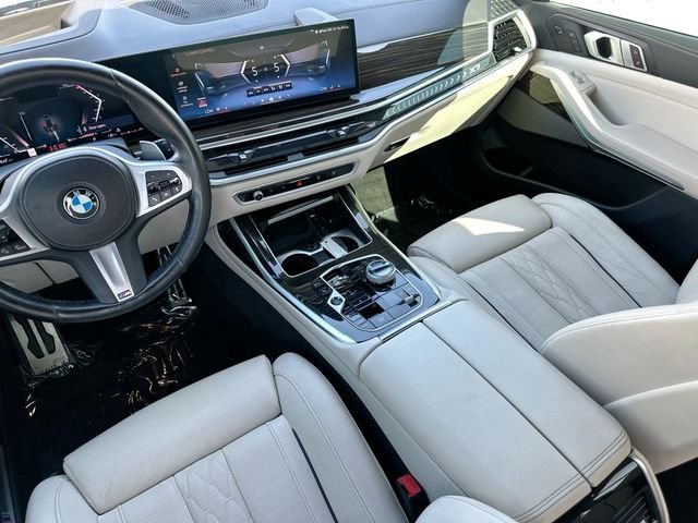 Used 2024 Black BMW xDrive40i image 25