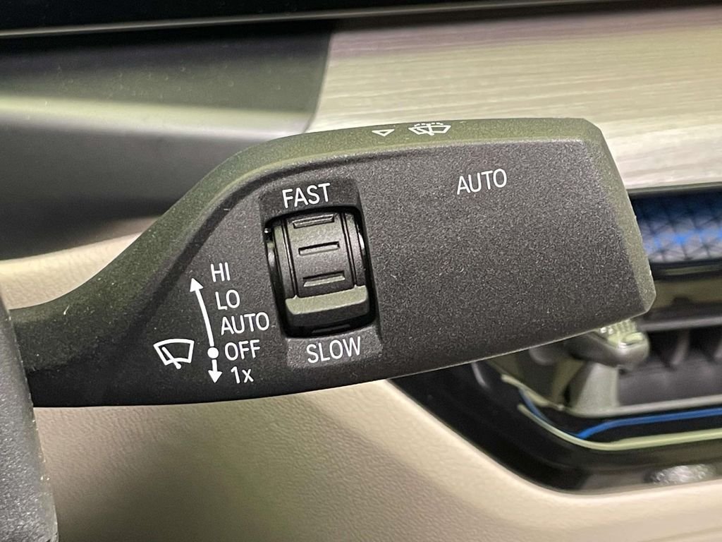 2025 BMW i4 M50 - Photo 38