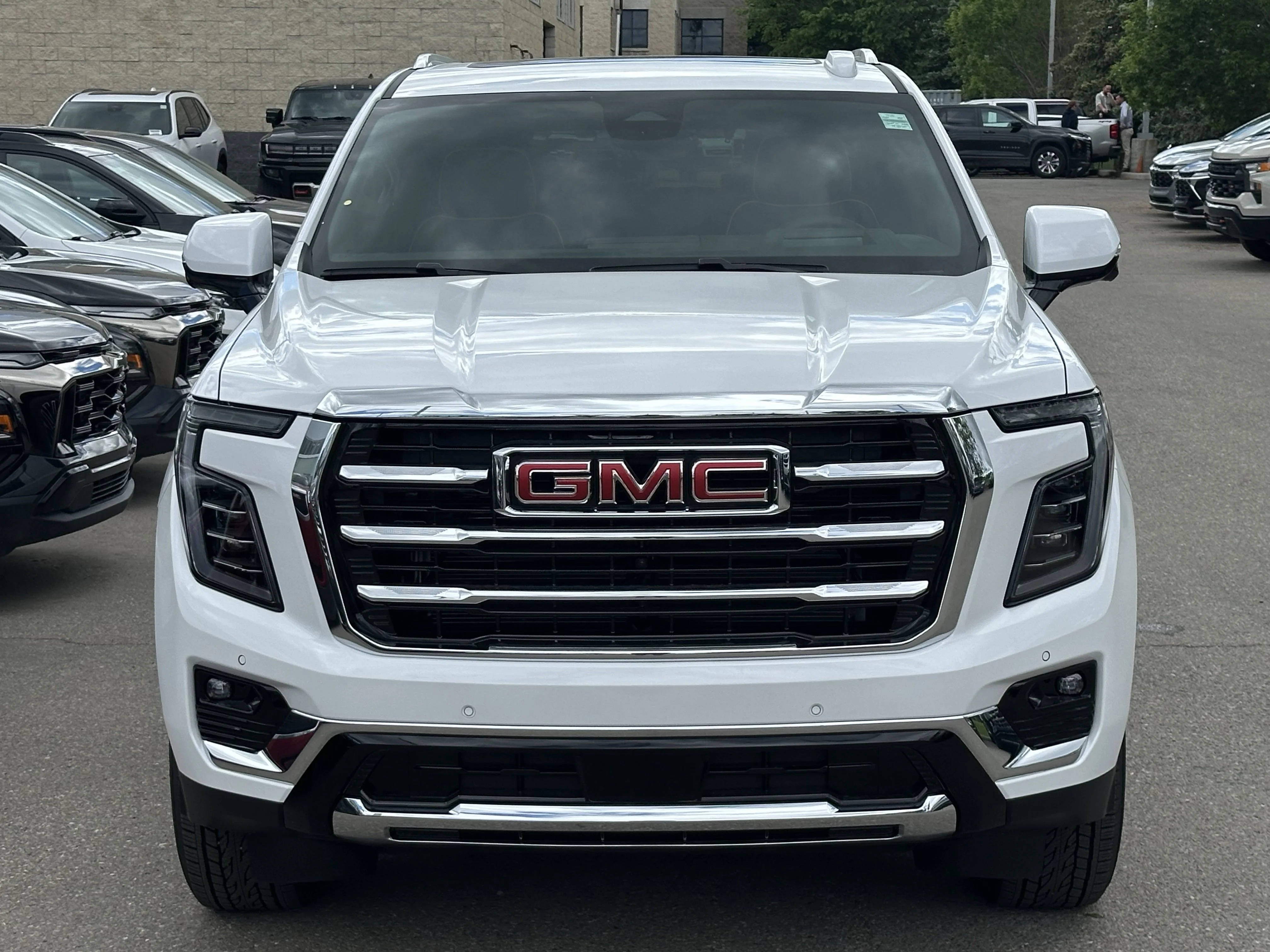 New 2026 Summit White GMC Elevation image 2