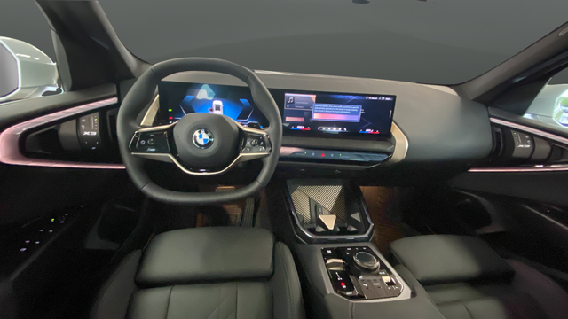 Used 2025 Alpine White BMW 30 xDrive image 11