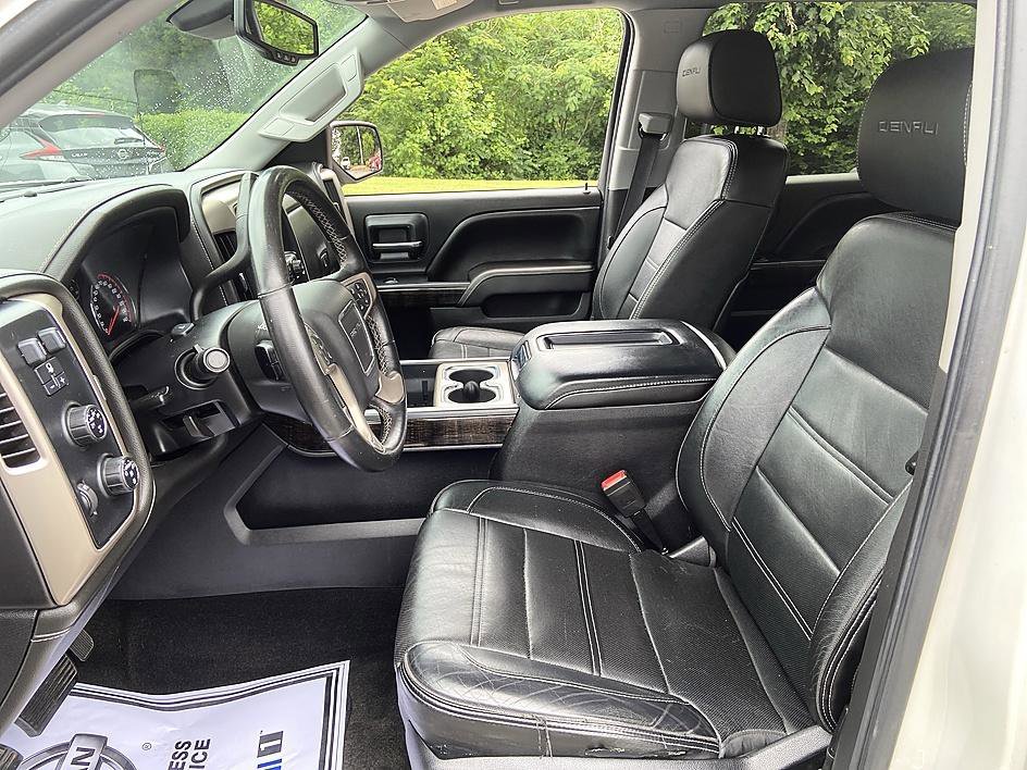 Used 2015 White Diamond Tricoat GMC Denali image 11