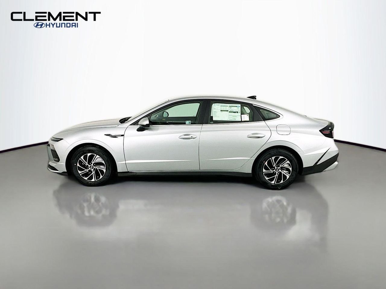 New 2026 Silver Hyundai Blue image 4