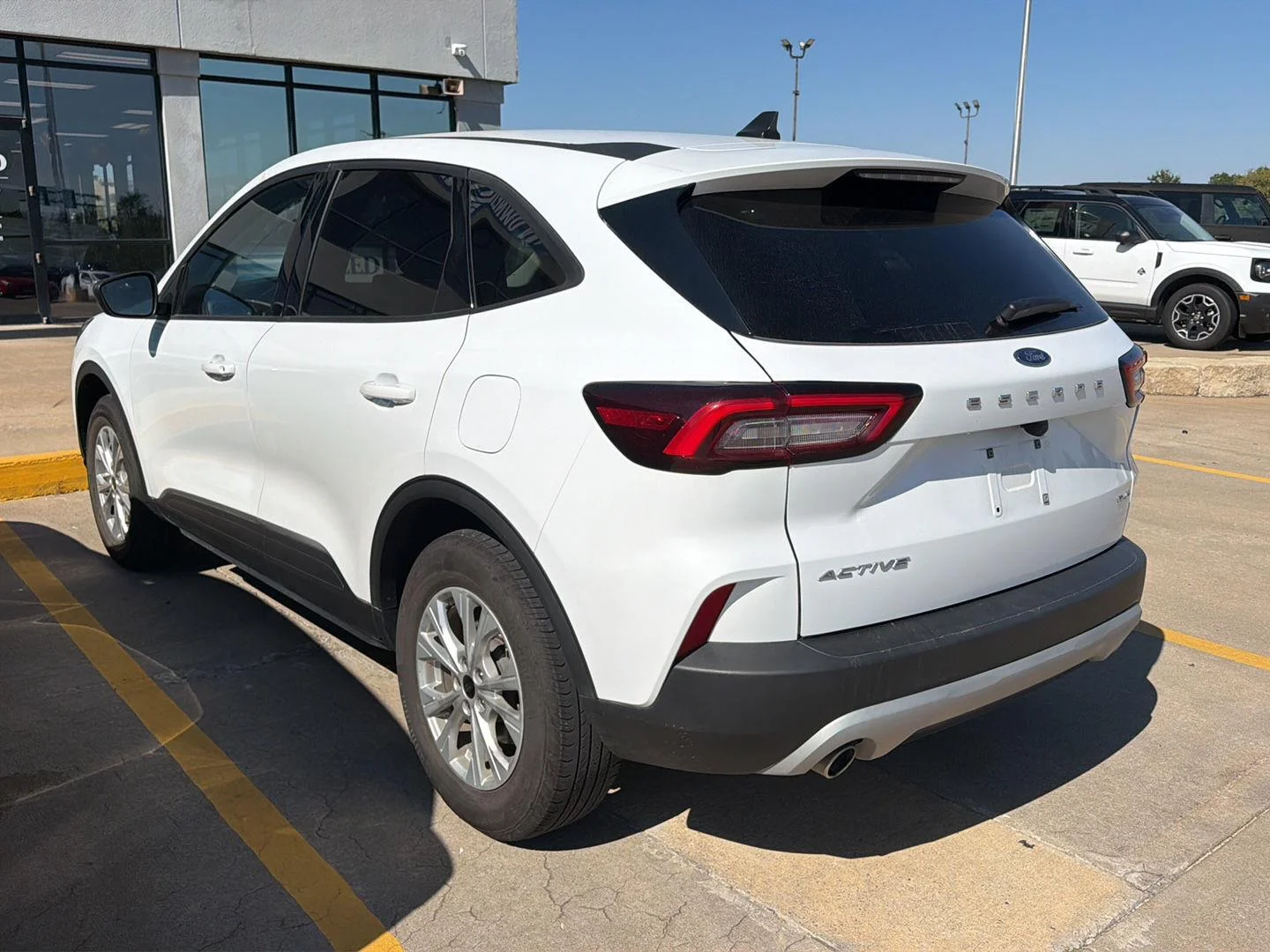 Certified Used 2025 Oxford White Ford Active image 5