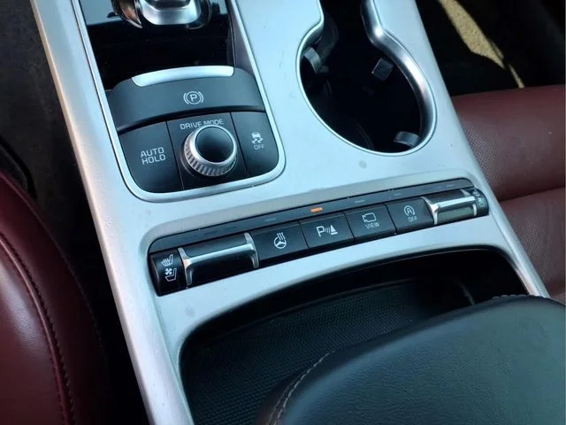 Used 2020 White Kia GT2 image 28