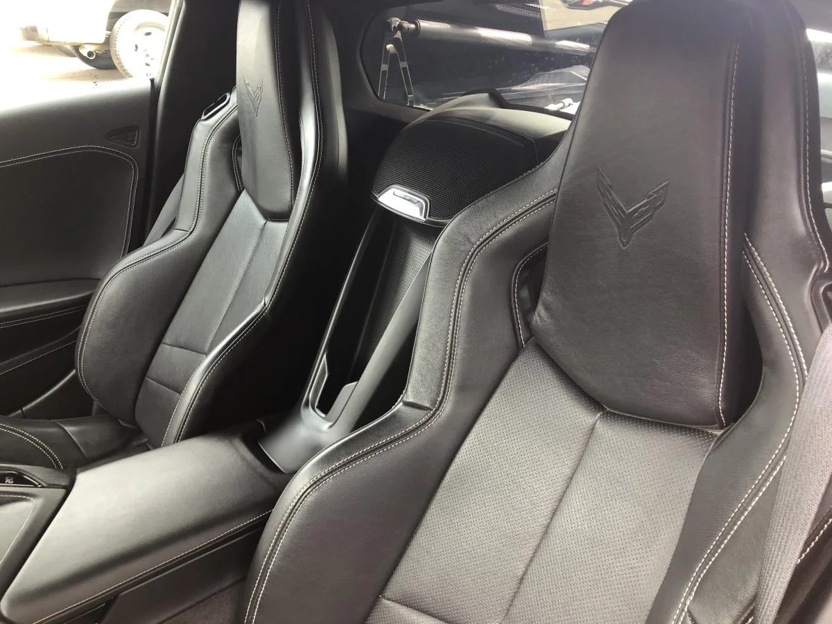 Used 2020 Red Chevrolet 2dr Stingray Cpe w/1LT image 17