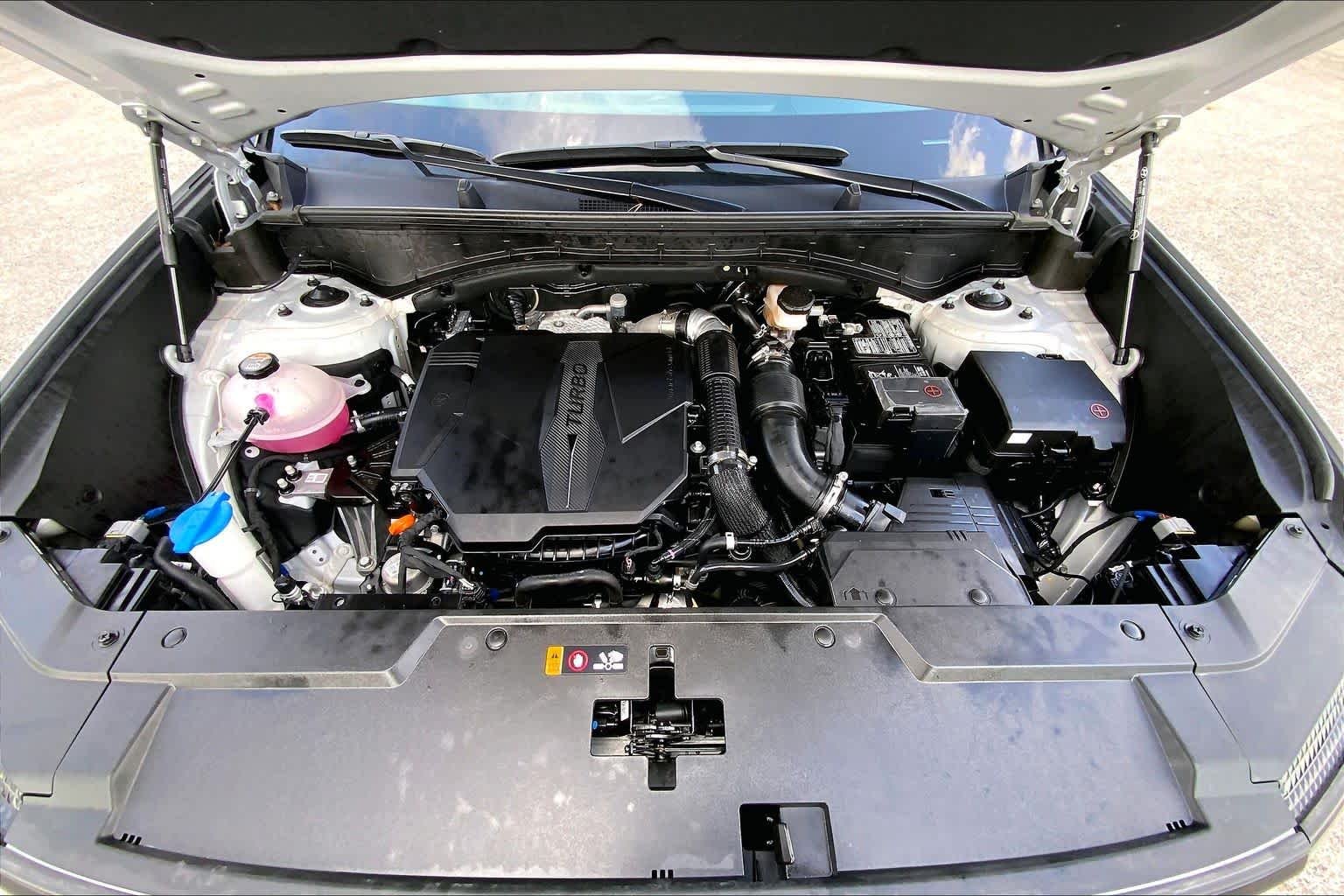 Used 2026 Shimmering Silver Hyundai SEL image 32