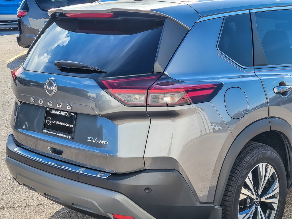Used 2023 Gun Metallic Nissan SV image 6
