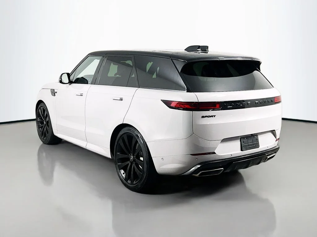 Used 2025 Borasco Gray Metallic Land Rover Dynamic SE image 7