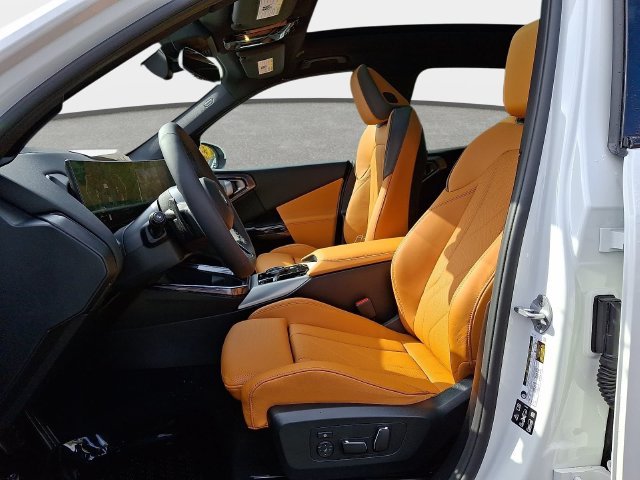 New 2026 Alpine White BMW 30 xDrive image 11